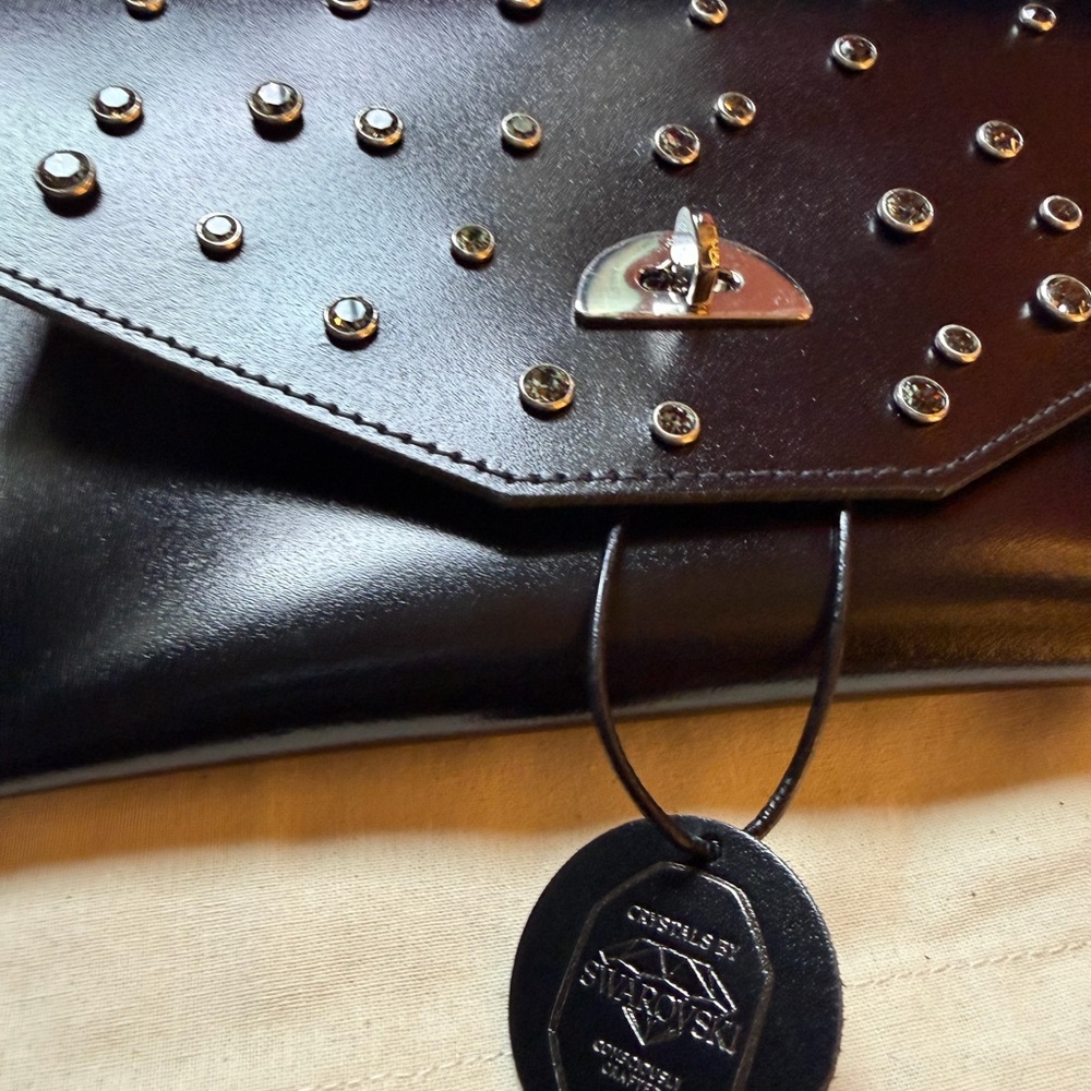 Cambridge Satchel The Twist Lock Pouch
